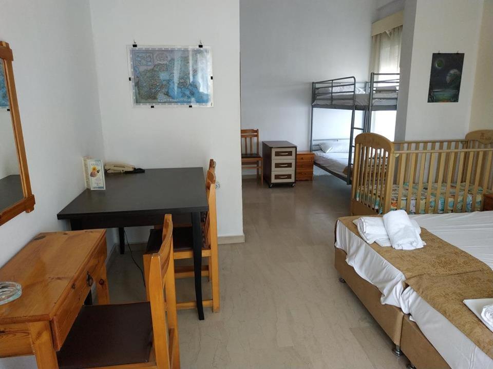 Aquarius Hotel فوركا المظهر الخارجي الصورة